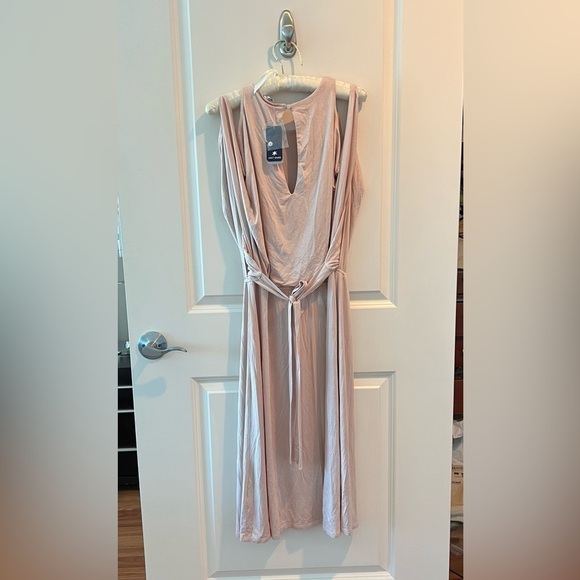 Splendid Dress XL Cold Shoulder Wrap Front
Dress - Picture 9 of 16